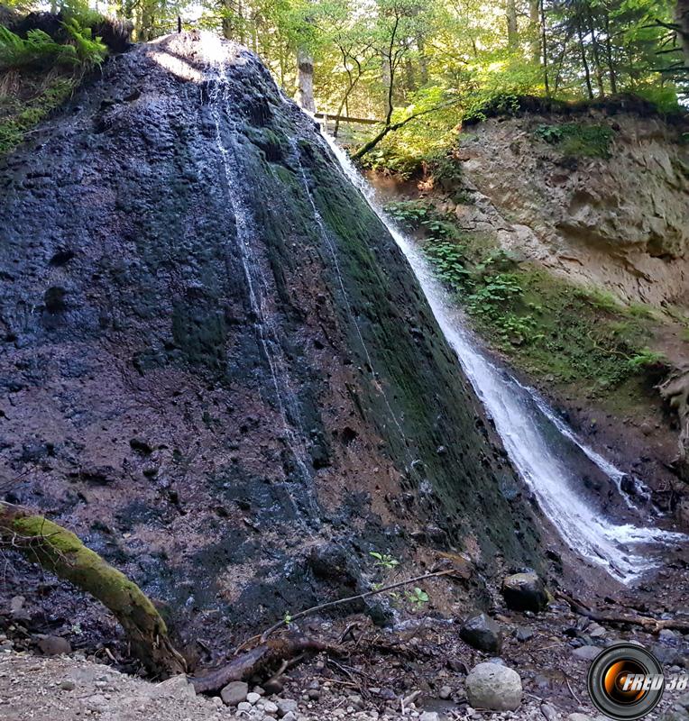 Prés de la cascade du Rossignolet.