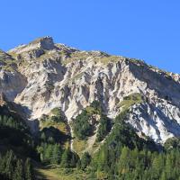 Le sommet vu en montant au refuge de la Valette.