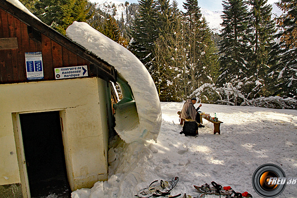 Le chalet-refuge de la Combe des Filles.