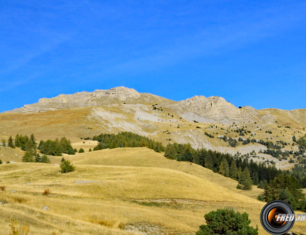 Vue de la route montant au col