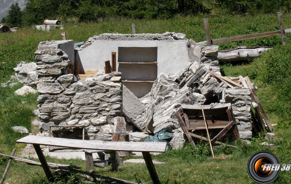 L'ex bergerie du Fond de Peynin.