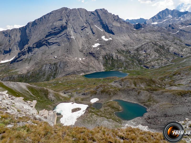 Vue sur la Taillante et le lac Foréant.