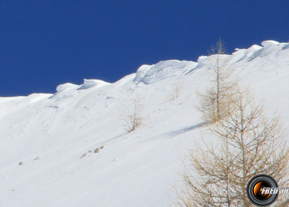 Congère au sommet.