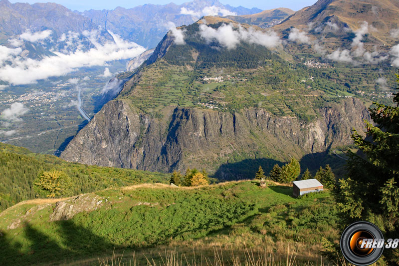 Vue sur la vallée de la Romanche.