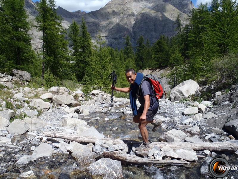 Traversée du Riou de la Saume.