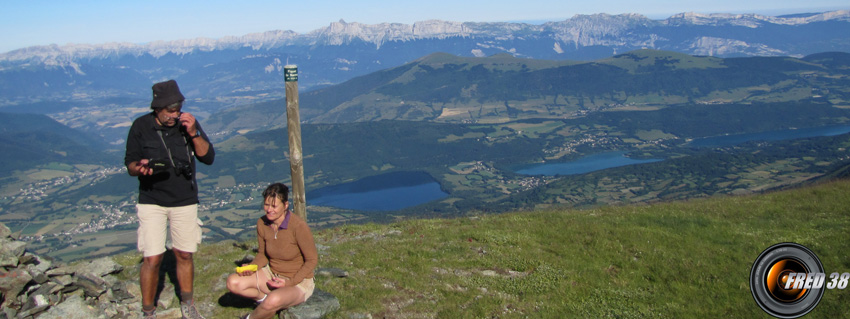 Vue sur les lacs de Laffrey.