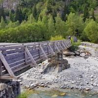 Longue passerelle