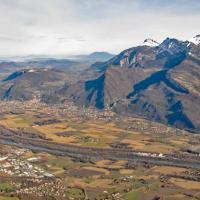 La vallée de l'Isère vue de la Dent du Loup à 1425 m.