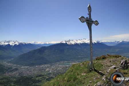 Une des deux croix.