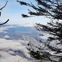 Vue sur Chambéry et le lac du Bourget.