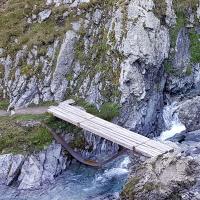 La passerelle avant le refuge