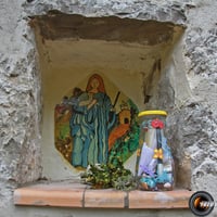 Le petit oratoire au dessus de Chasteuil