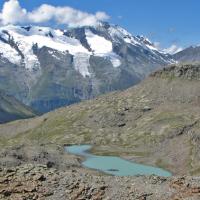 Le lac Brulet et en fond le Mont Pourri.