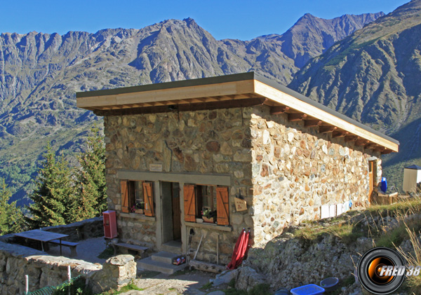 Refuge alpe du pin photo