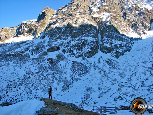 La vallée devant le refuge.