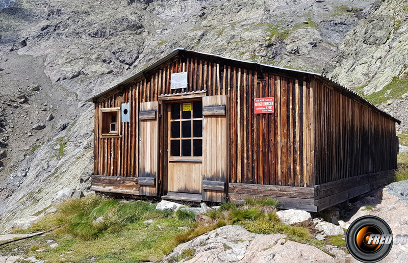 Le vieux refuge Lemercier.