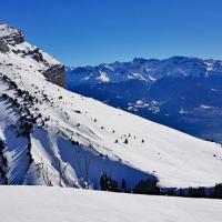Col des Ayes sous la Dent de Crolles.