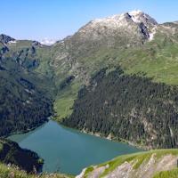 Grand Mont et lac de Saint-Guérin.