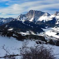Vue sur le grand Veymont.