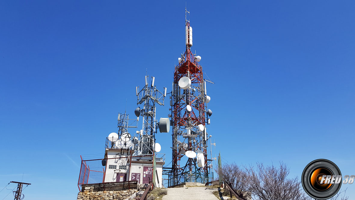 Les antennes du sommet