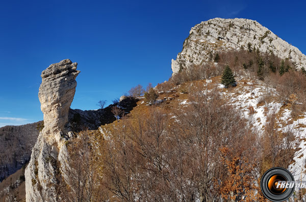 Sous le Rocher de Chalvès.