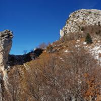 Sous le Rocher de Chalvès.