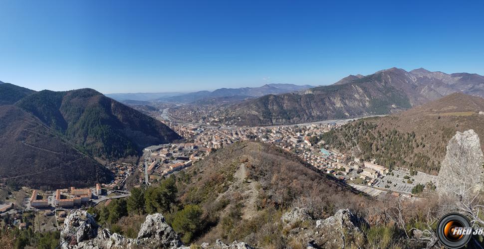 Panorama sur Digne les Bains.