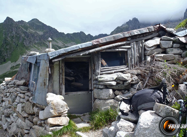 Cabane de Sarvatan.