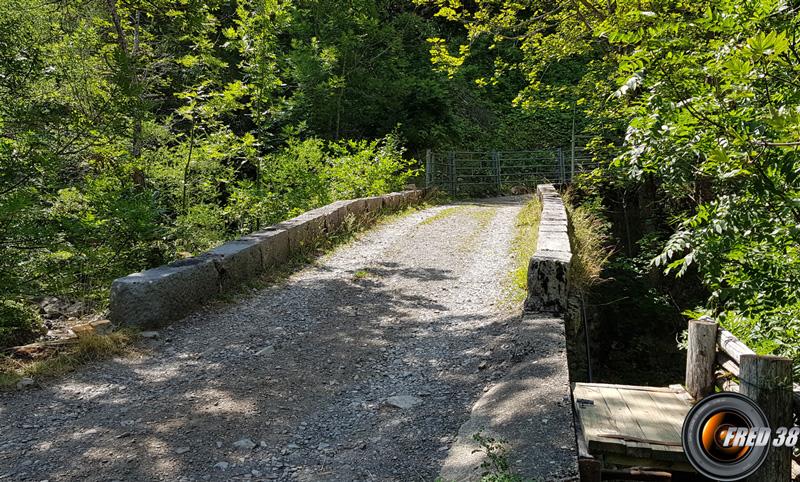 Le pont de Chaudun.