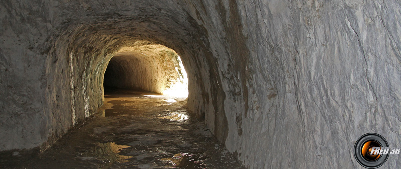 Tunnel du Baou, vers la fin de l'itinéraire.