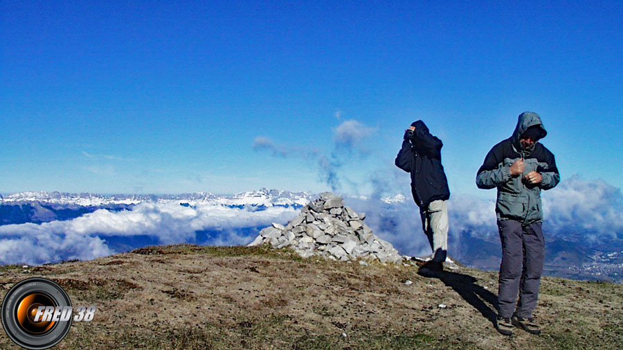 En fond le Vercors.