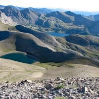 Vue sur le lac d'Allos.