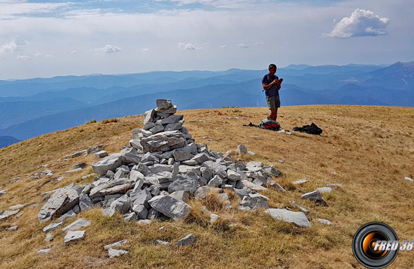 Le cairn du sommet.