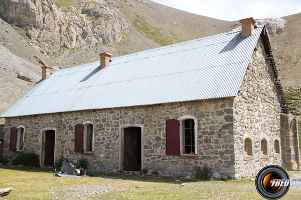 Les baraquements.