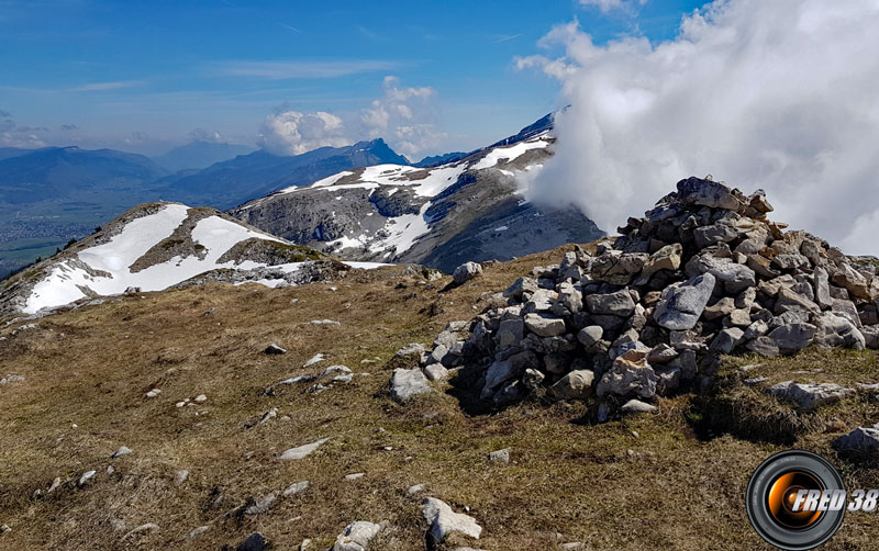 Le cairn du sommet,