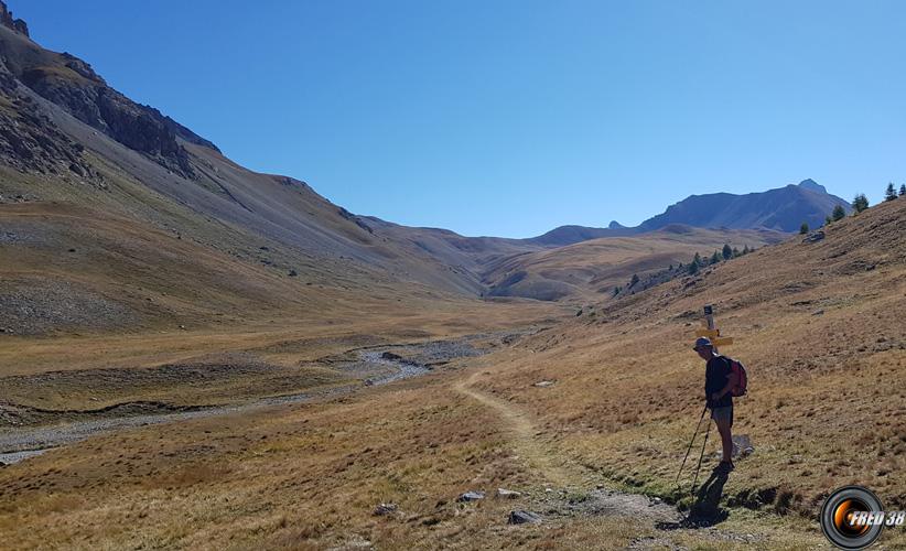 Le petit lac d ela Montagnette.