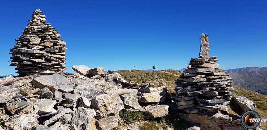 Cairns du sommet.