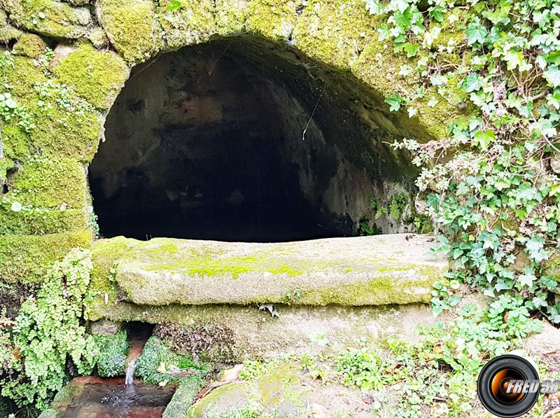 Près du lavoir.