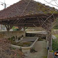 Le lavoir du hameau de Nant.